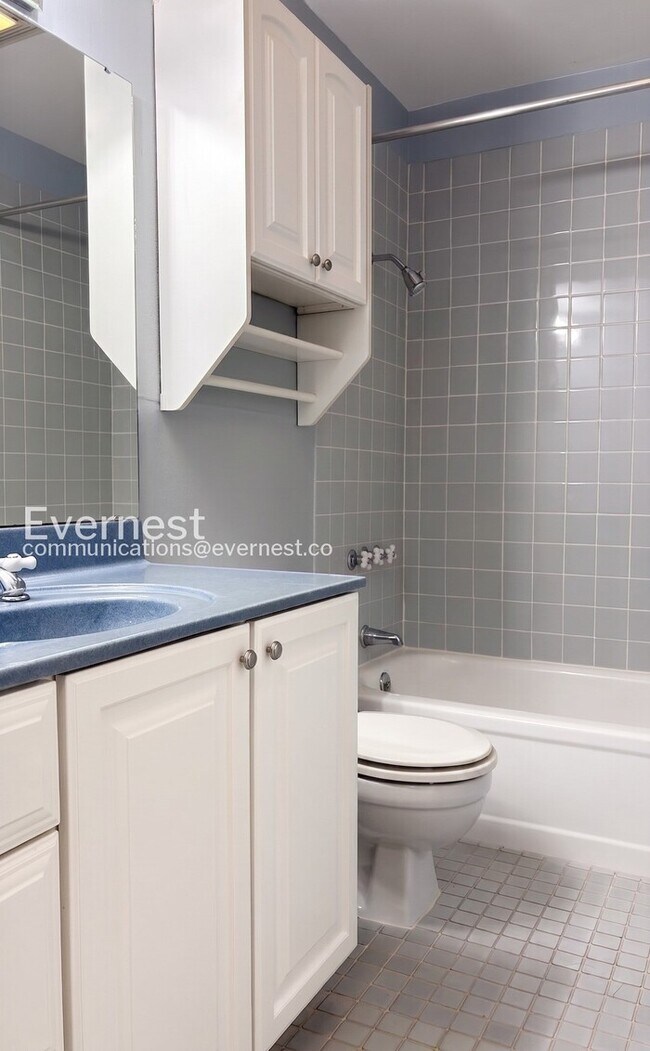 Building Photo - 4-Bed/2.5-Bath Home/ Voucher Accepted/ Available Soon!