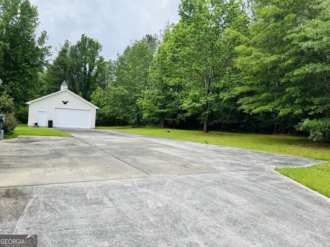 Building Photo - 947 Beavers Rd