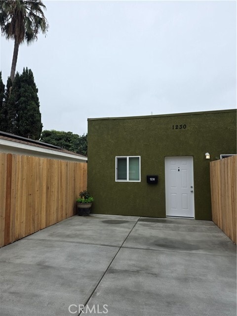 Primary Photo - 1230 W Palm Ave