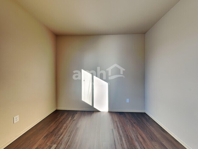 Building Photo - 2116 182nd Street Ct E