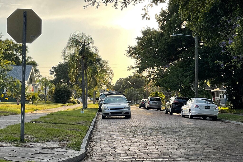 Take a walk through the peaceful neighborhood - 4520 Burlington Ave N