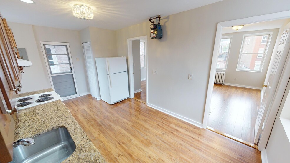 Apt 15 - 222 Hanover St