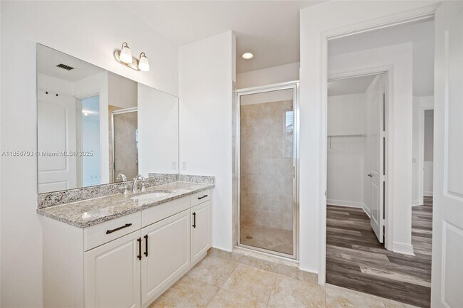 Building Photo - 6907 Pines Cir