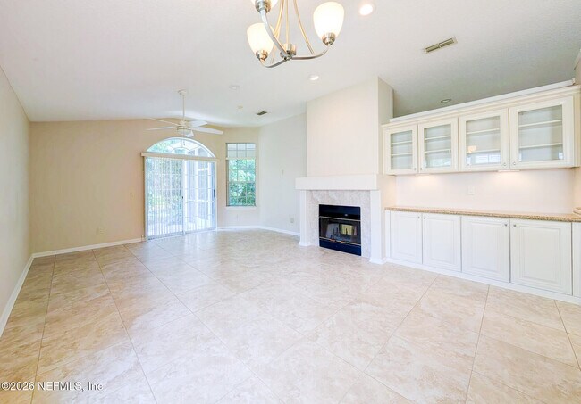Building Photo - 1672 Blue Heron Ln