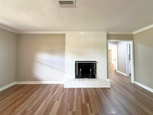 Building Photo - 822 Lake Elbert Ct