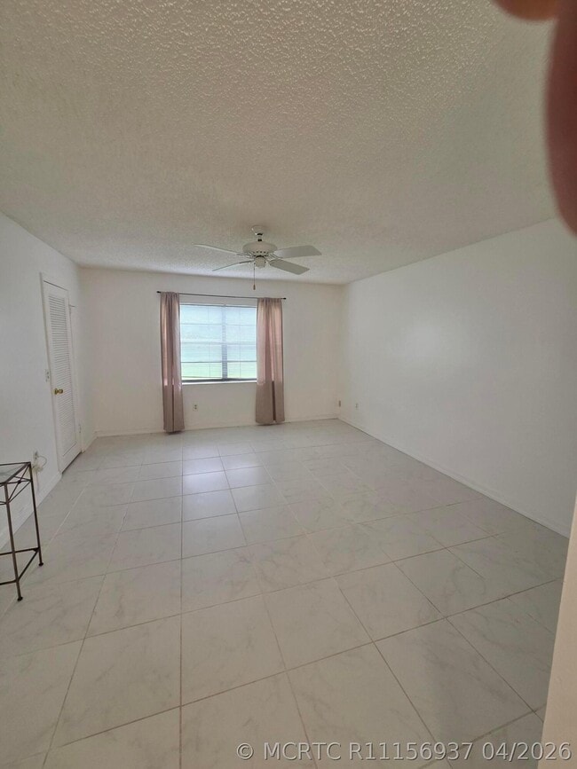 Building Photo - 9187 Norte Lago