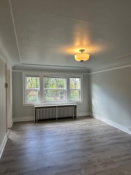 Building Photo - 766 Belmont Ave E