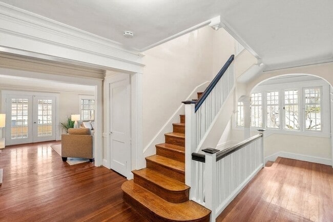 Building Photo - 12 Leighton Rd