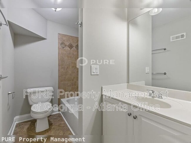 Building Photo - 410 Wilfawn Way