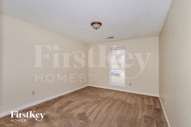 Building Photo - 3926 Oak Branch Cir W