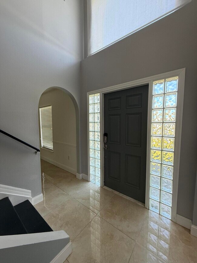 Building Photo - 1925 SW Libra Ln