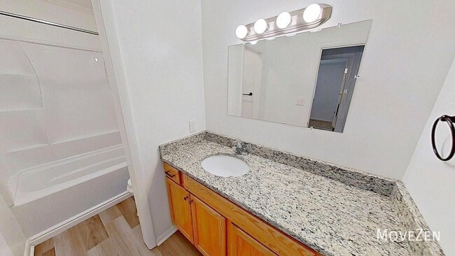 Building Photo - 5813 Nottoway Ct