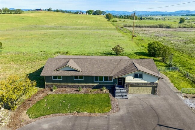 Building Photo - 2477 Coker Butte Rd