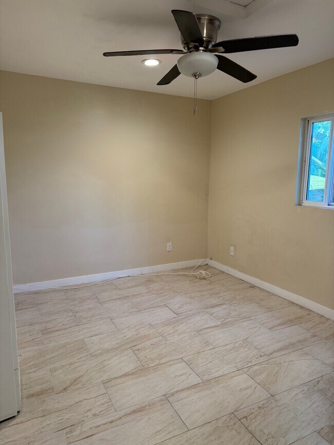 Building Photo - 10967 Pipeline Ave