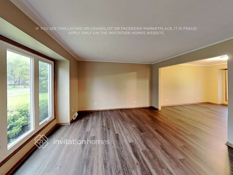 Building Photo - 721 Westshore Dr