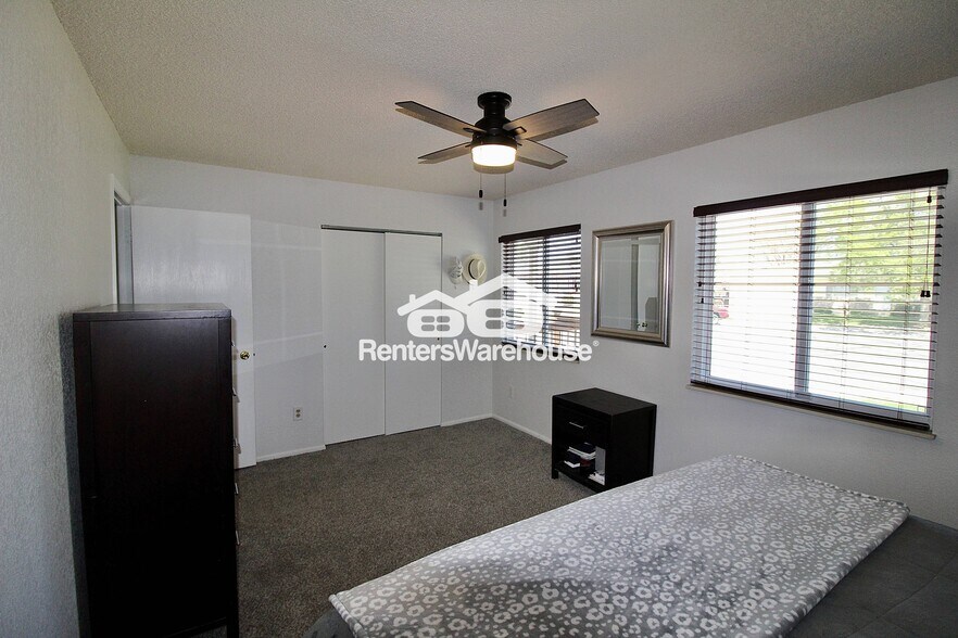 Building Photo - 11025 Dahlia Ct