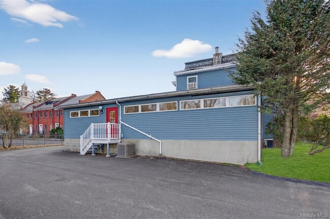 Building Photo - 12 Scotchtown Ave