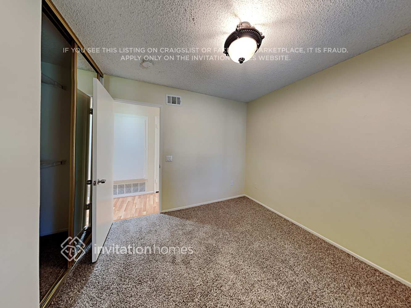 Building Photo - 2313 S Pleasant Ave