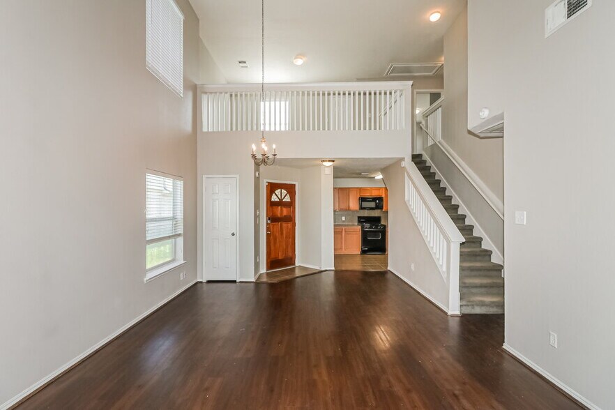 Building Photo - 20518 Holly Barr Ln