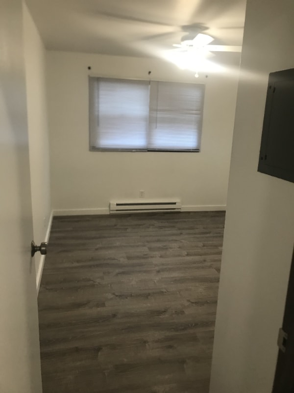 Building Photo - 800 S 4th St