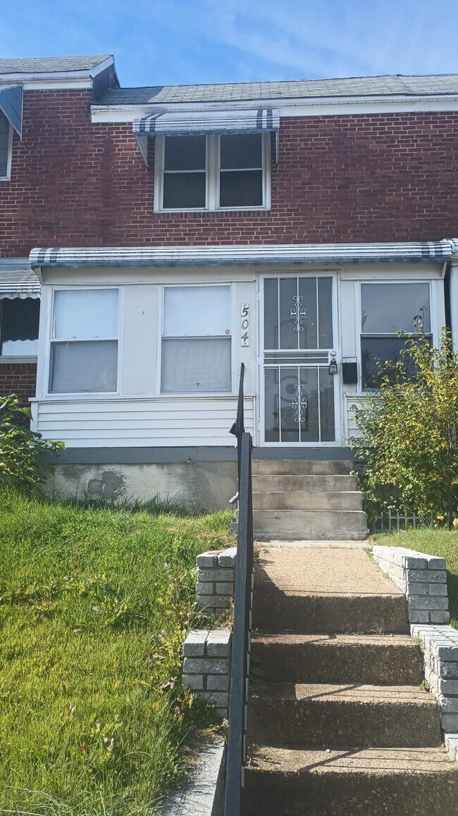 Primary Photo - 504 Roundview Rd
