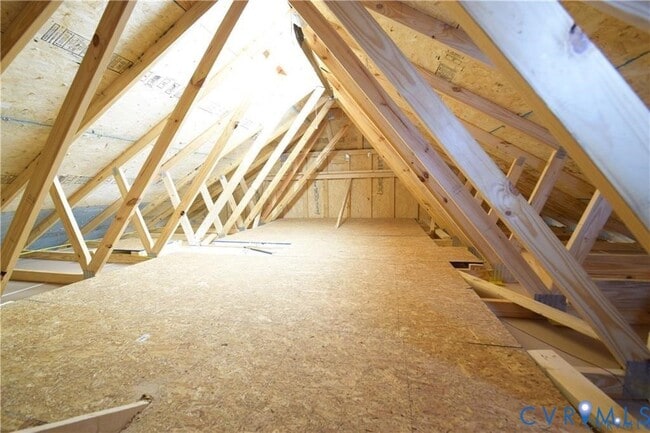 Building Photo - 16621 Thornapple Run