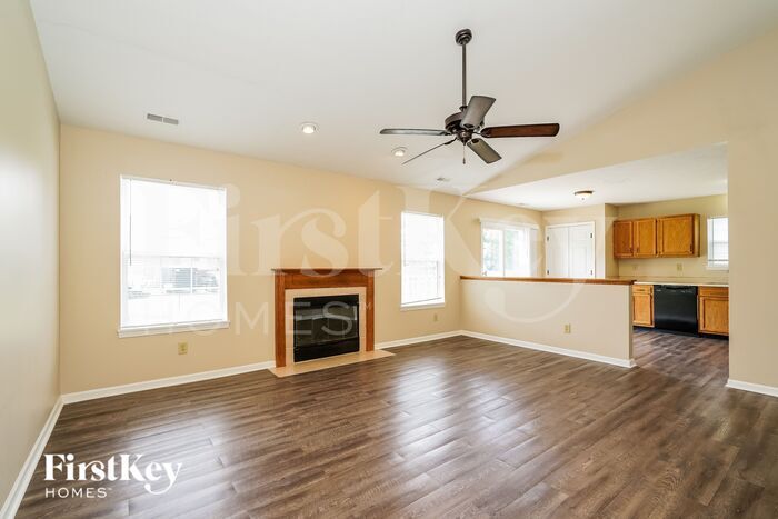 Building Photo - 4126 Beechwood Ct