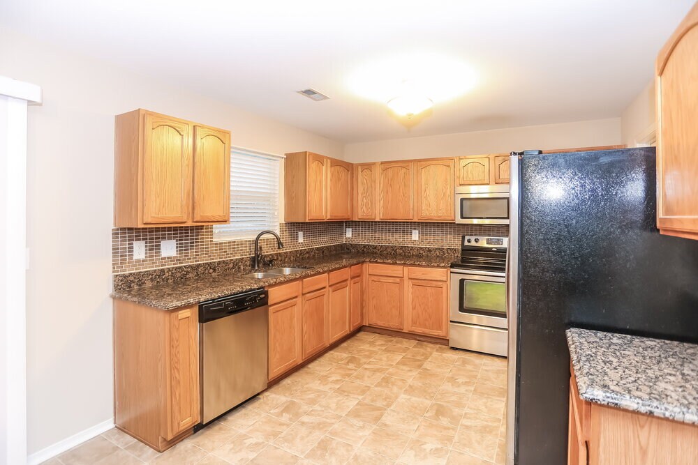 Building Photo - 9403 Swallowtail Ln