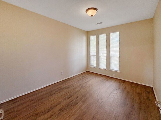 Building Photo - 9716 Minton Dr