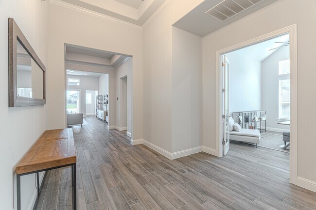 Building Photo - 25018 Pavonia Lake Ln