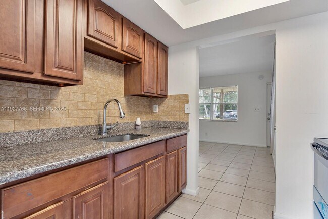 Building Photo - 4100 NW 16th Ave