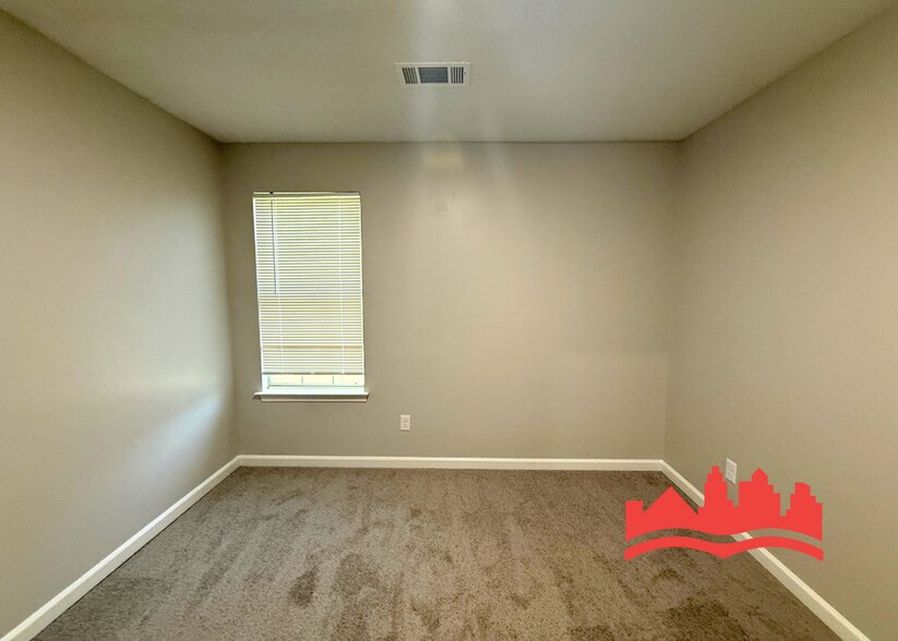 Building Photo - Welcome home!