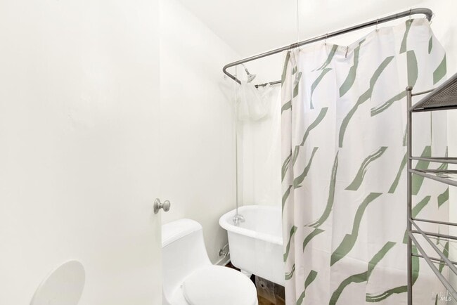 Building Photo - 519 Virginia St