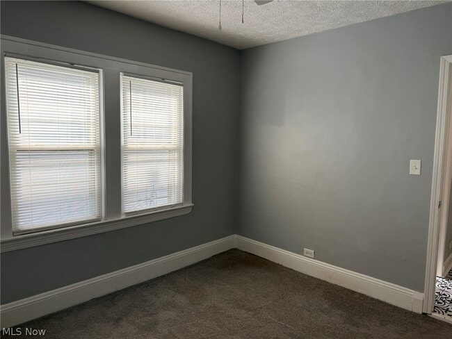 Building Photo - 3231 W 121st St