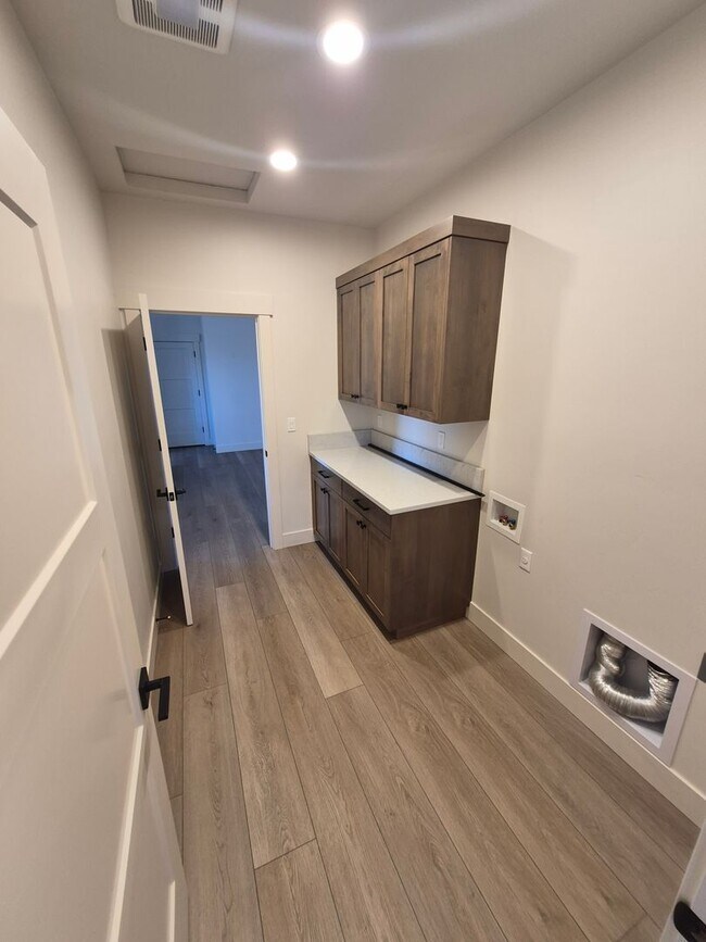 Building Photo - 3783 SW 47th St