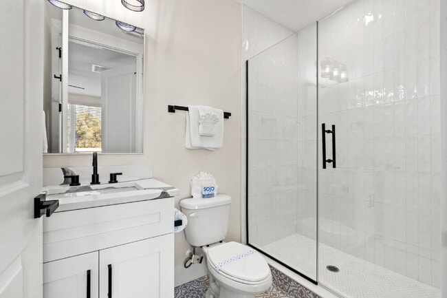 Building Photo - 3 Bedroom Townhouse in Tampa Heights