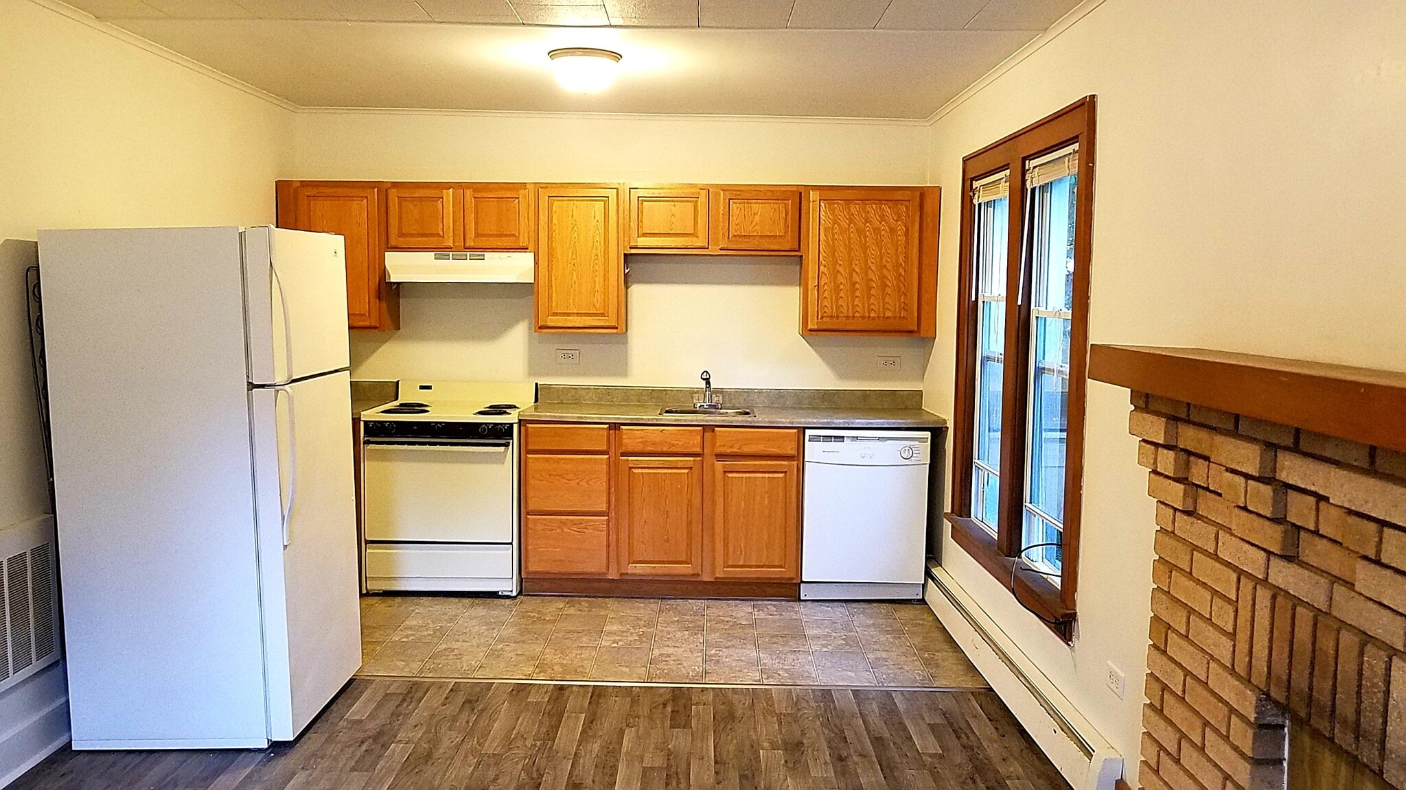 kitchen - 319 Stewart Ave B Marlena