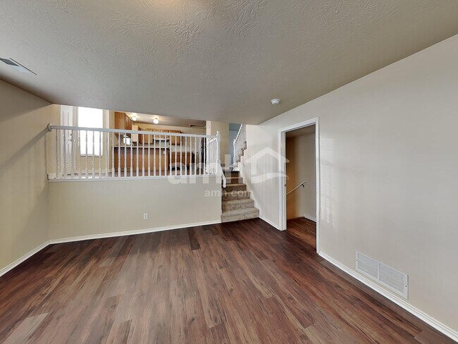 Building Photo - 4445 S Wakeport Bay