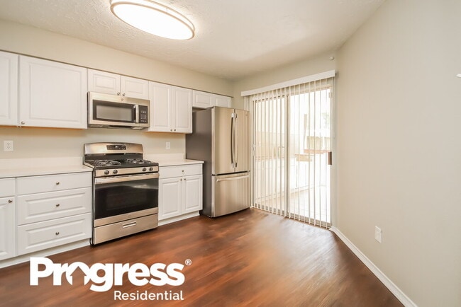 Building Photo - 9411 Spindlewood Dr