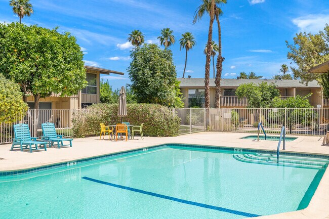 Building Photo - 77835 California Dr