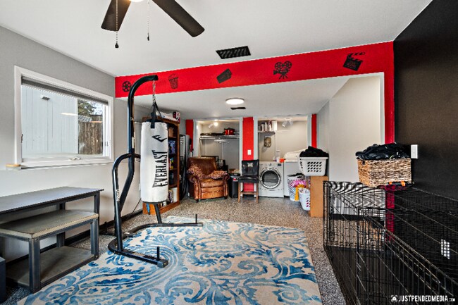 Building Photo - 9202 Cam Island Cir