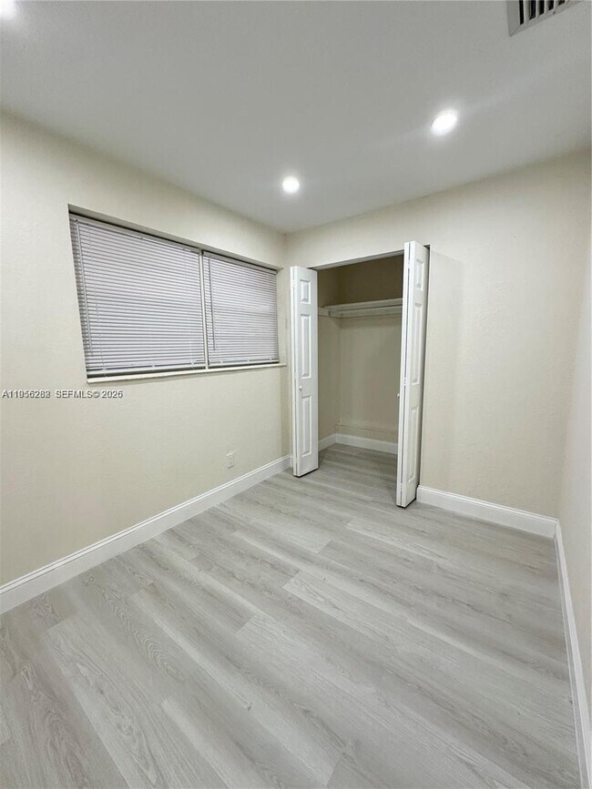 Building Photo - 108 NW 3rd Ave