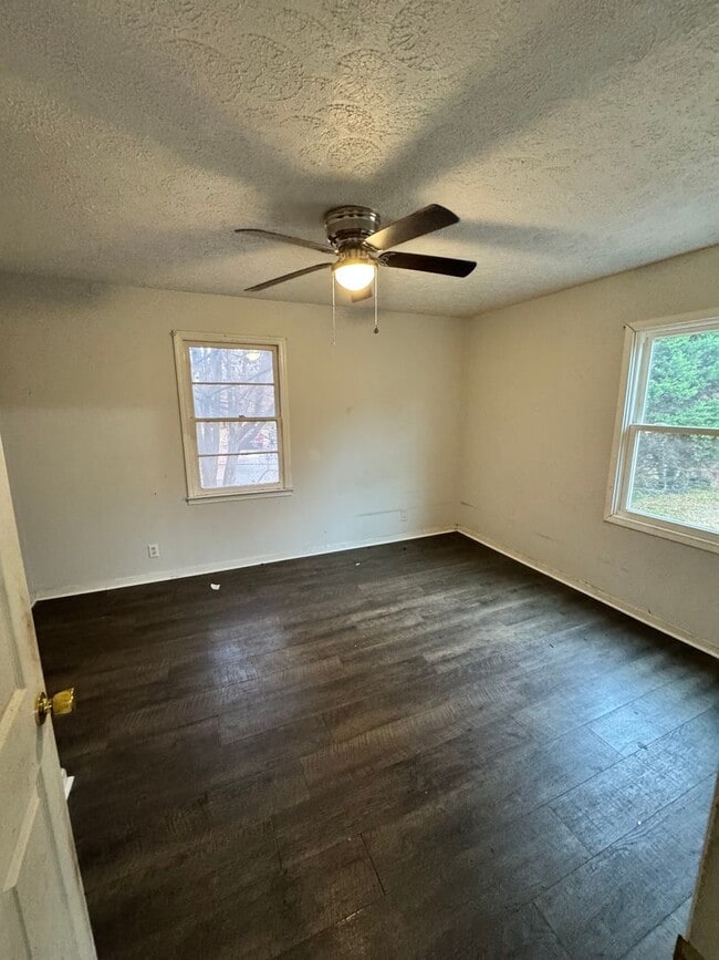 Building Photo - 4/2 home in Shelby, NC