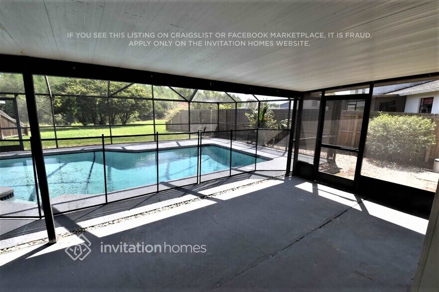 Building Photo - 16517 Foothill Dr