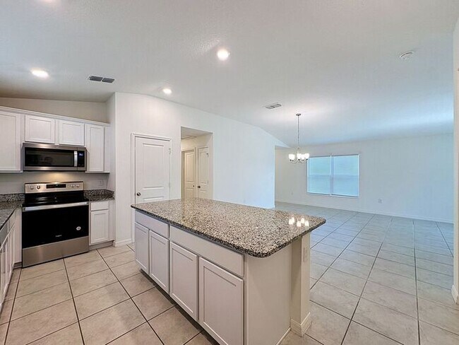 Building Photo - BEAUTIFUL HOME IN PRESERVATION POINTE, DAVENPORT