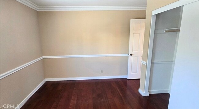 Building Photo - 1400 Post Rd