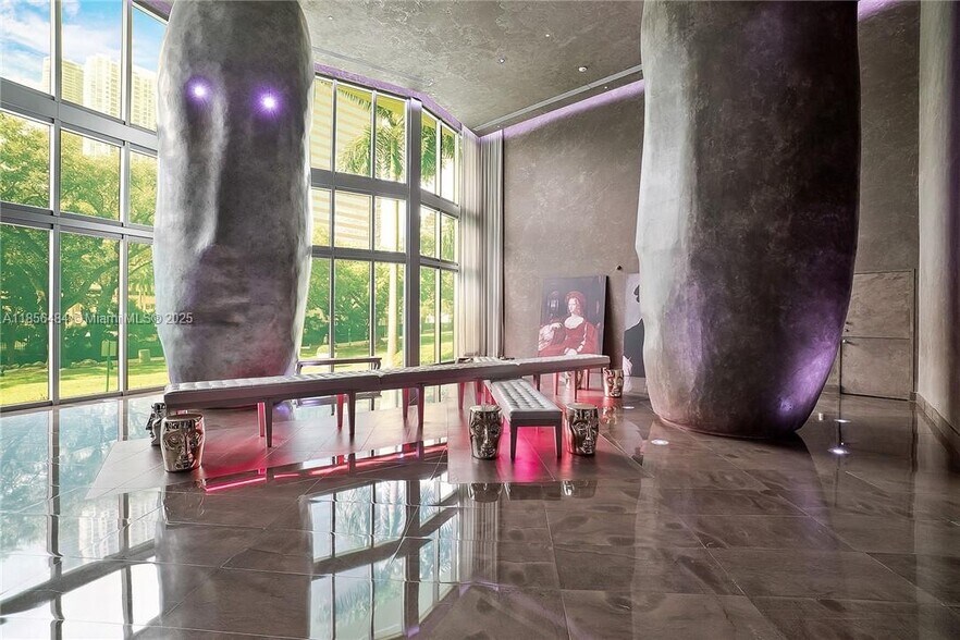Building Photo - 475 Brickell Ave