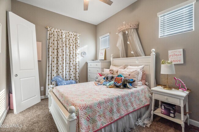 Building Photo - 3020 N 37th Pl