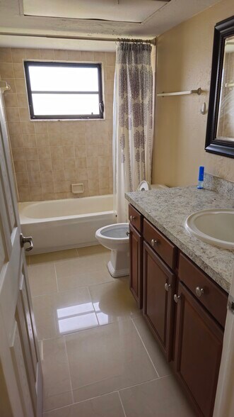 1st Floor Bathroom - 1124 SE 6th Ave