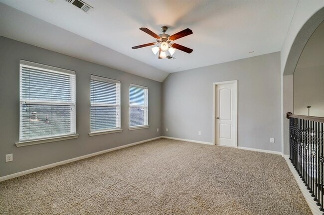Building Photo - 6631 Larocke Trail